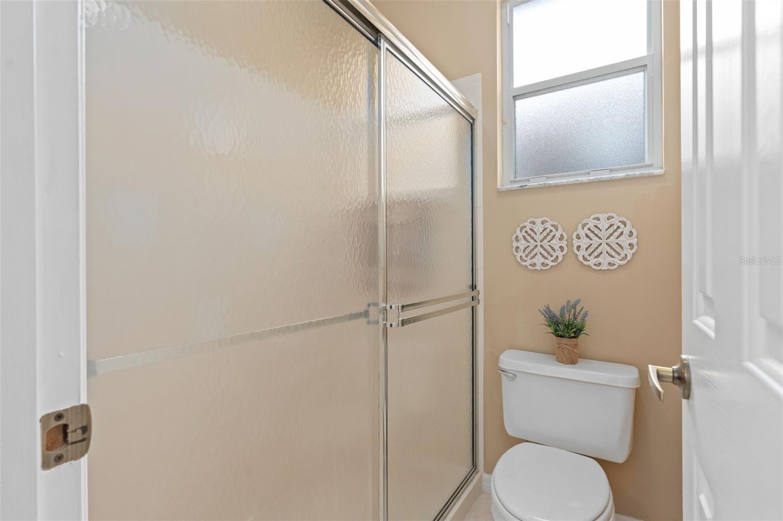 Image 27 of 43 For 321 Fernhill Drive