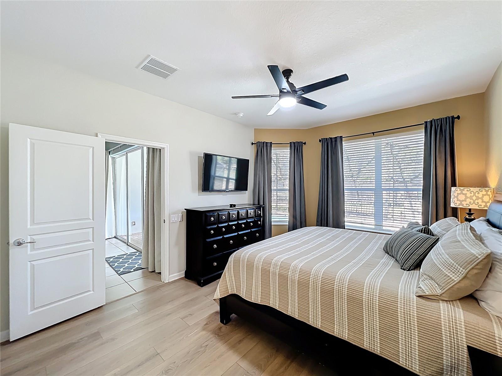 Image 28 of 100 For 7749 Teascone Boulevard