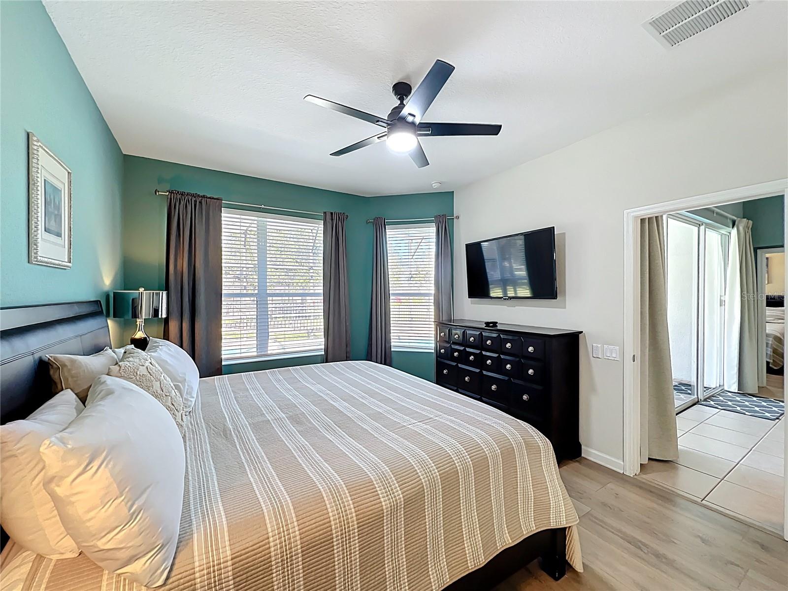 Image 38 of 100 For 7749 Teascone Boulevard