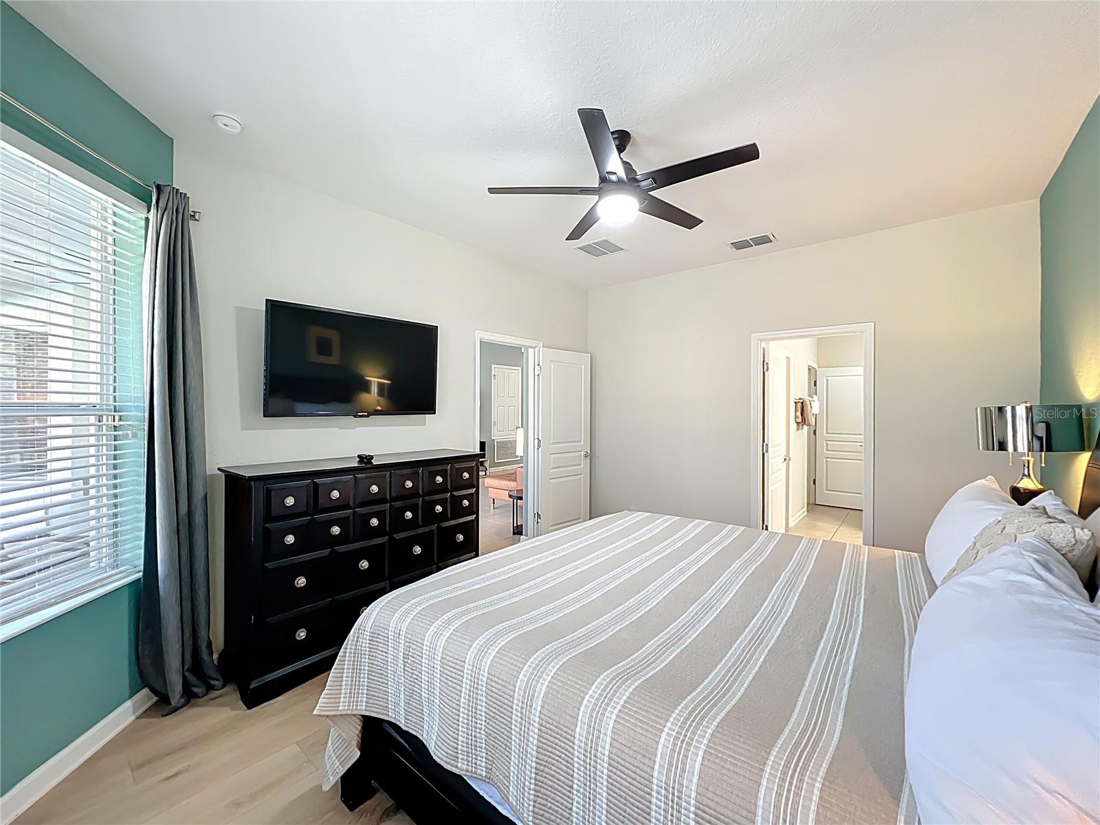 Image 41 of 100 For 7749 Teascone Boulevard