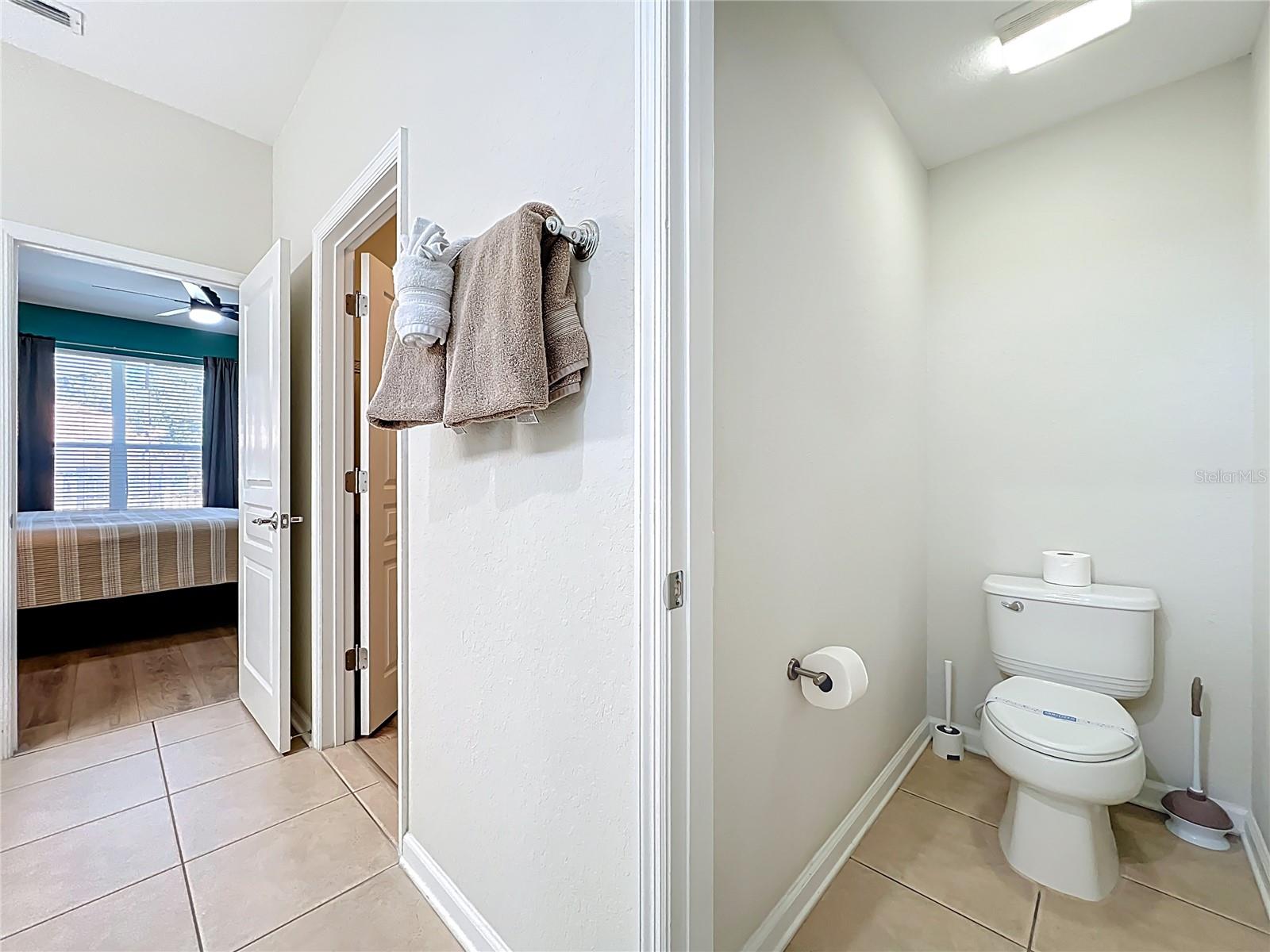 Image 44 of 100 For 7749 Teascone Boulevard