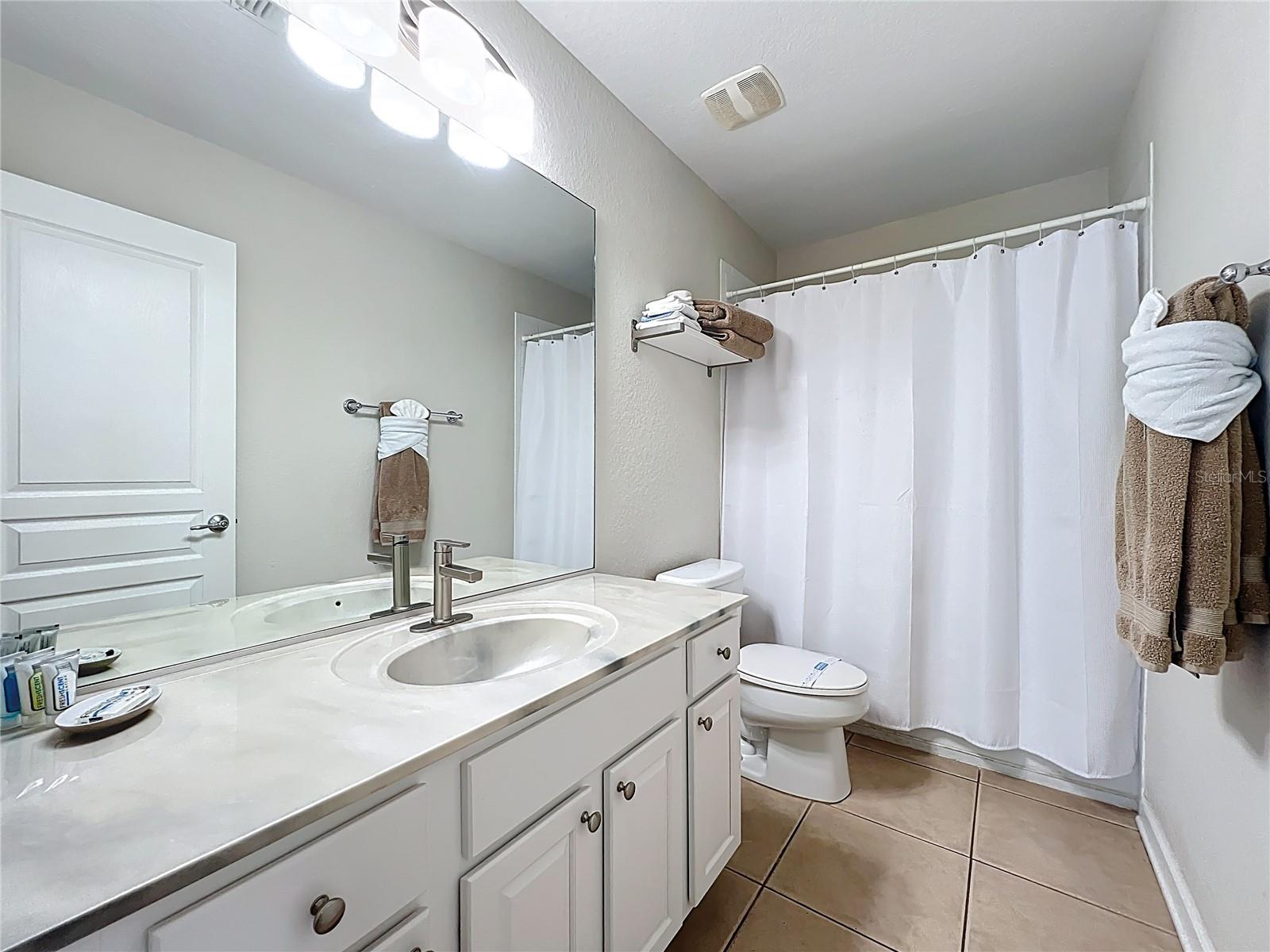 Image 64 of 100 For 7749 Teascone Boulevard