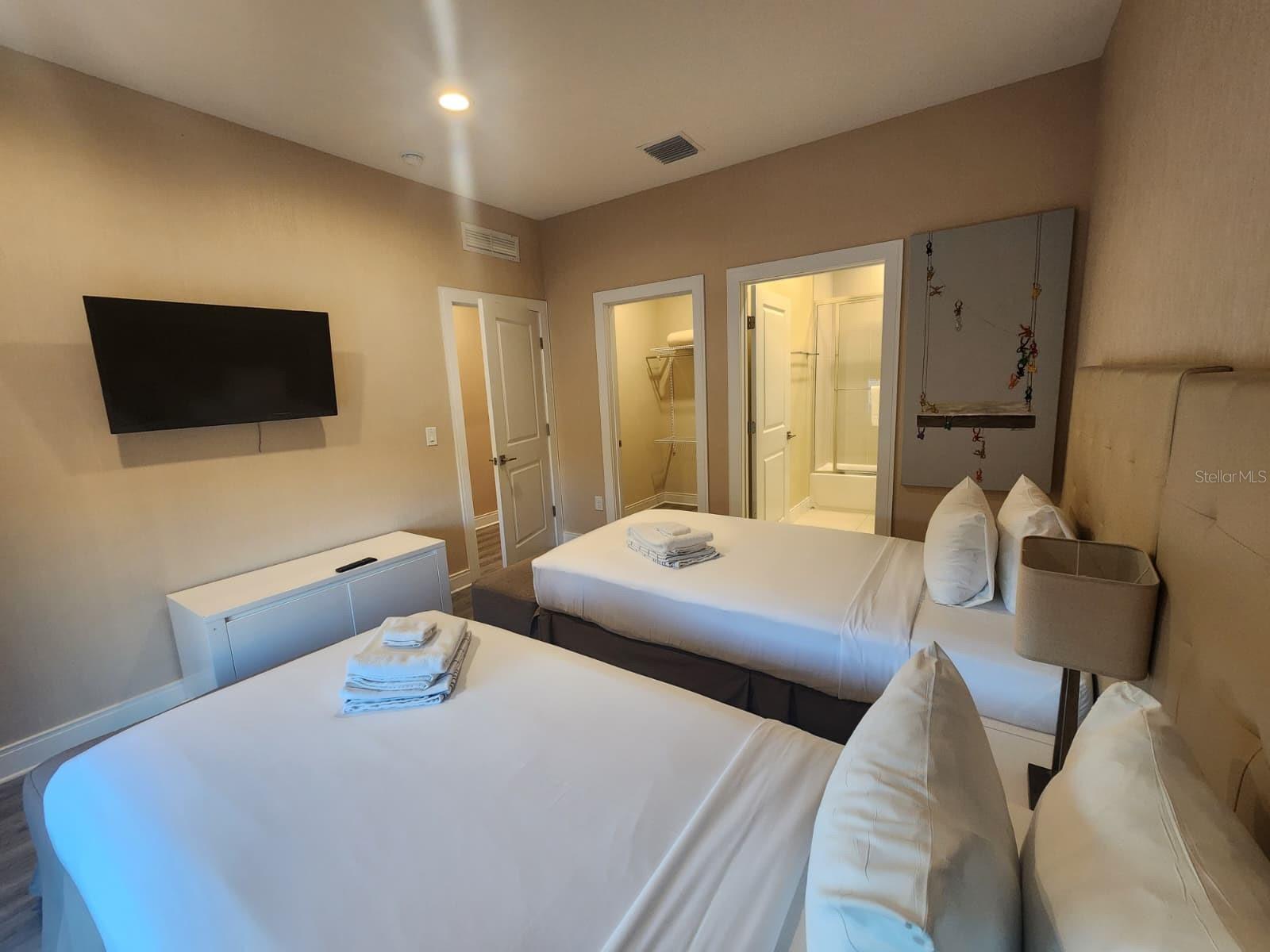 Image 22 of 49 For 3160 Pantanal Lane