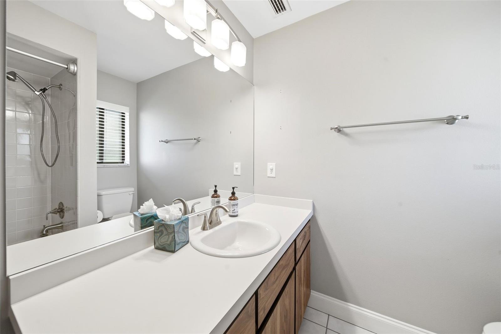 Image 14 of 29 For 542 Woodfire Way