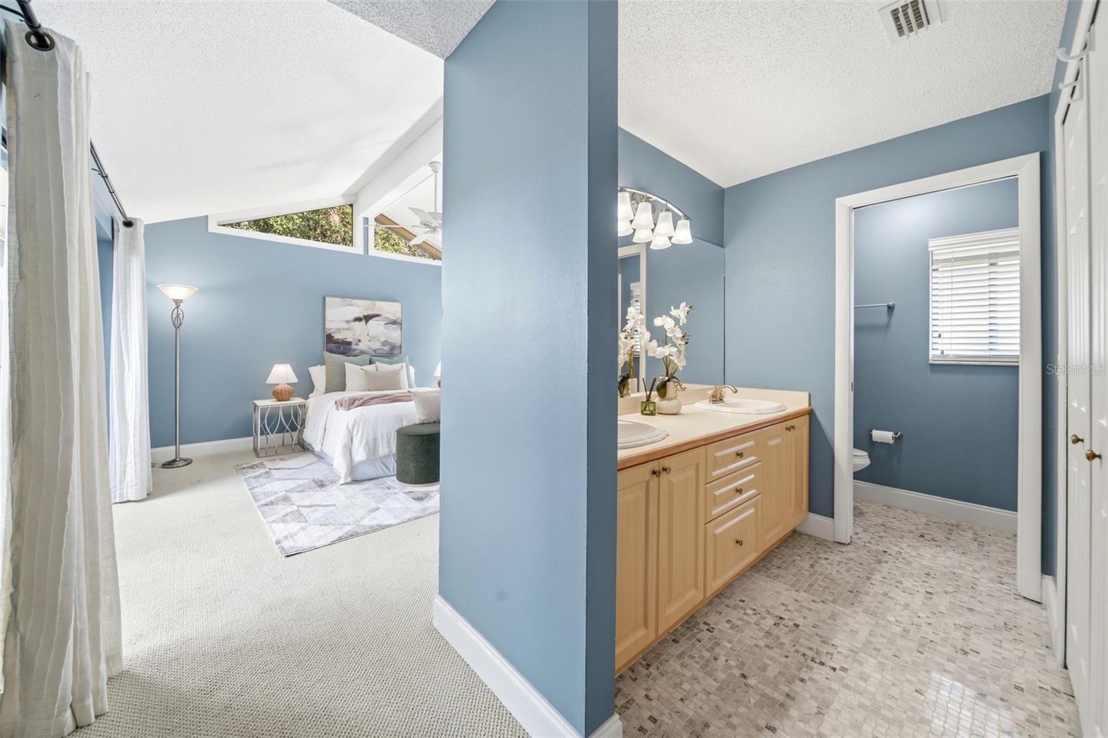 Image 19 of 29 For 542 Woodfire Way