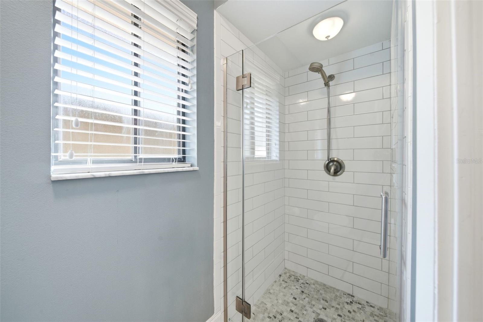 Image 21 of 29 For 542 Woodfire Way