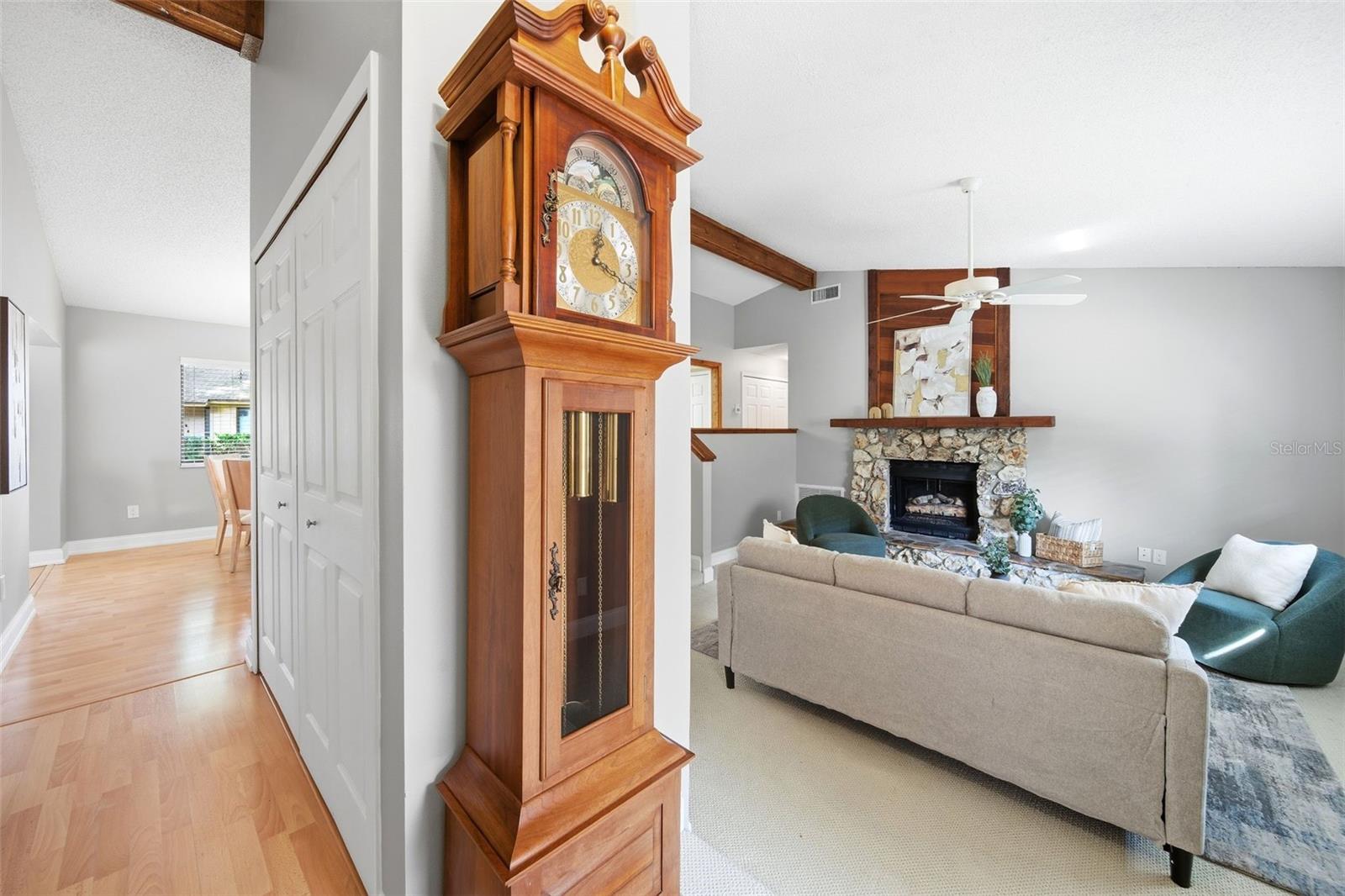 Image 4 of 29 For 542 Woodfire Way