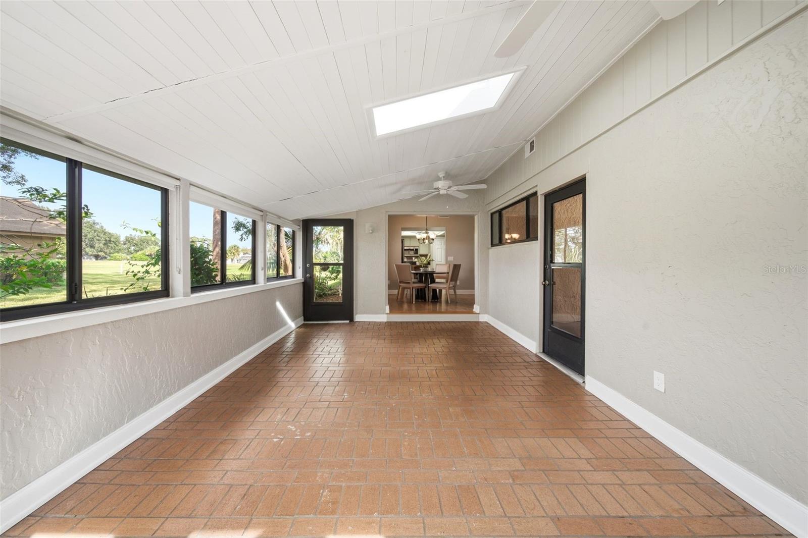 Image 9 of 29 For 542 Woodfire Way