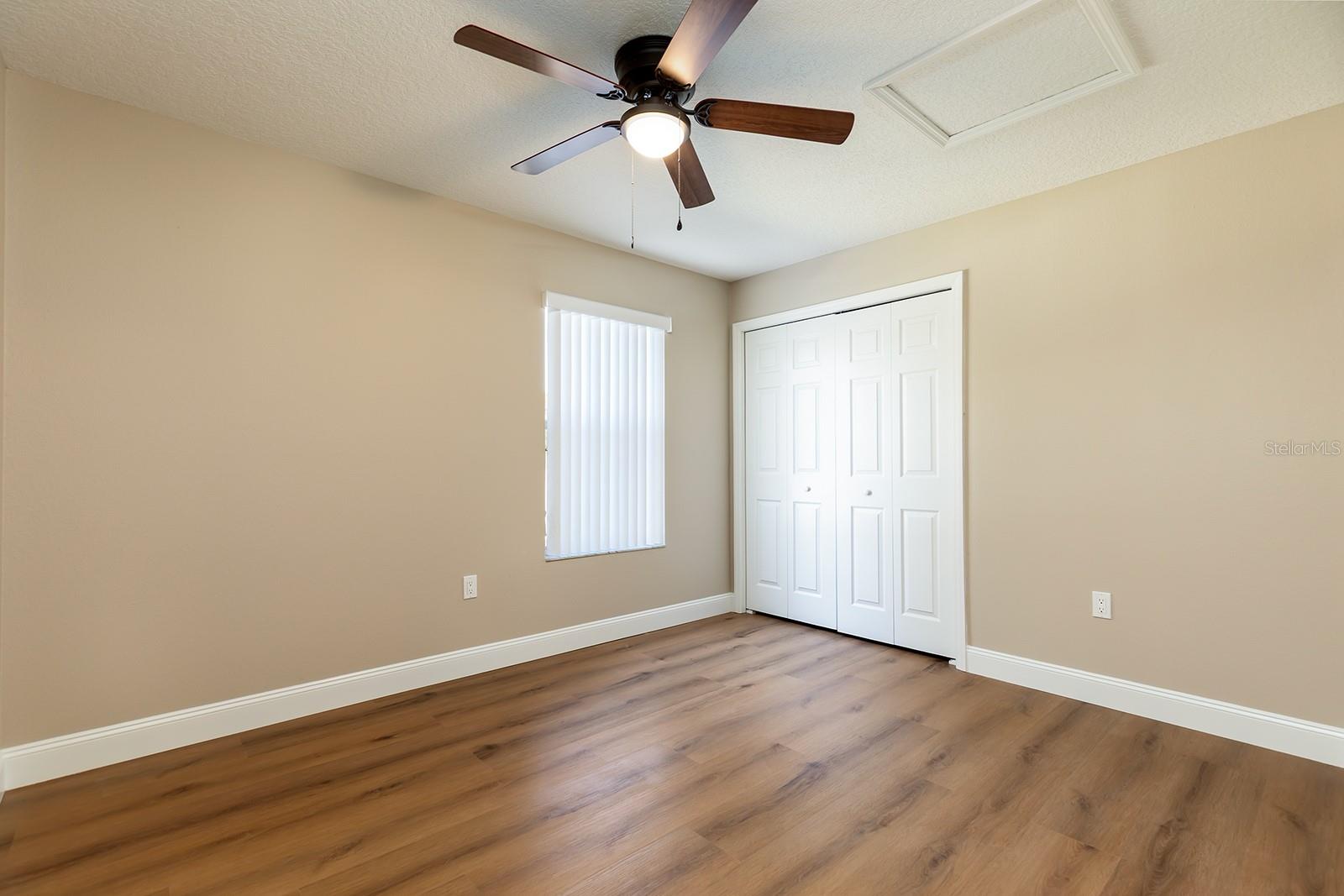 Image 20 of 46 For 11021 Versailles Boulevard