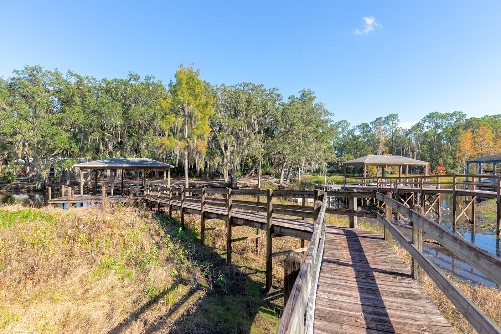 Image 32 of 46 For 11021 Versailles Boulevard