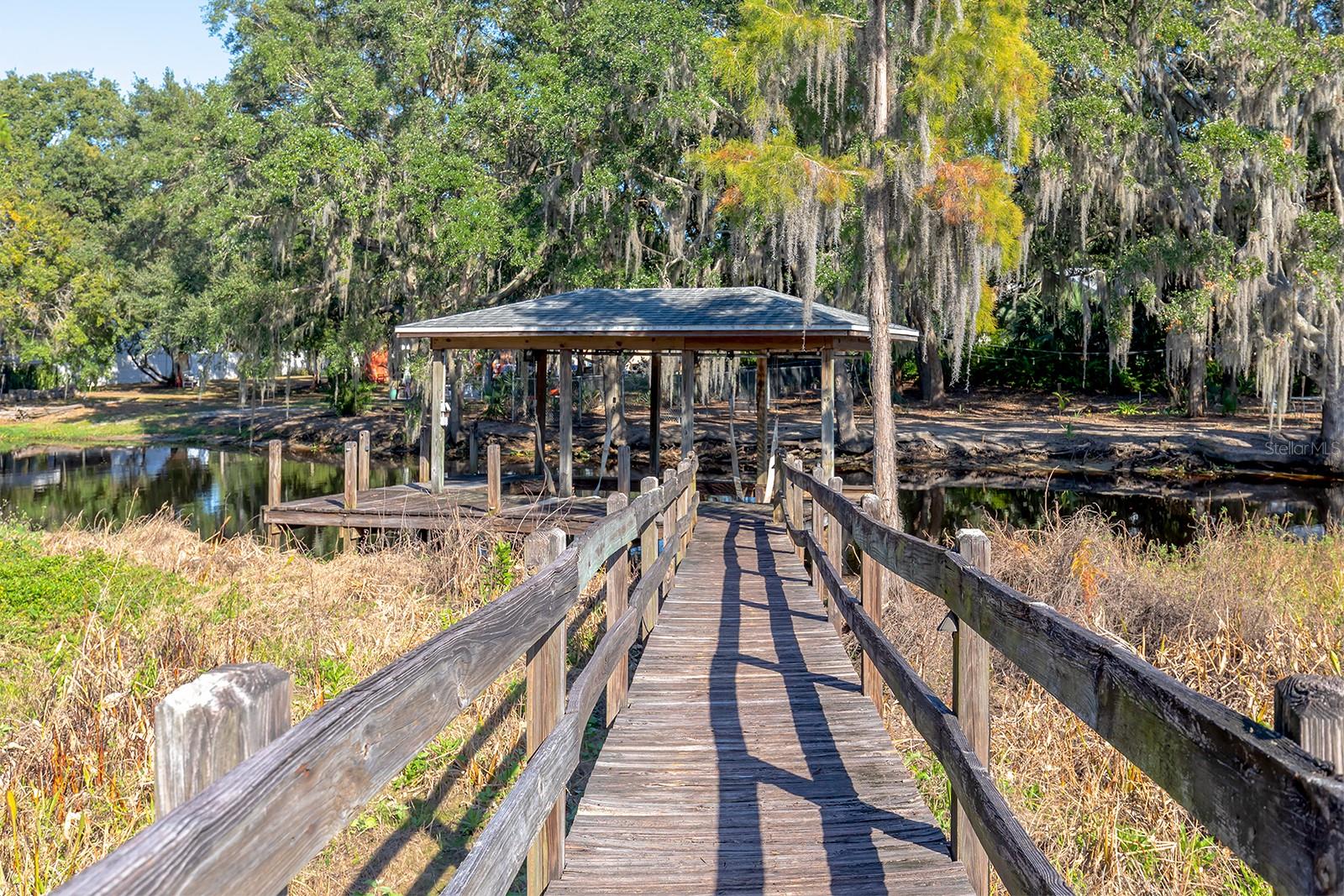 Image 33 of 46 For 11021 Versailles Boulevard