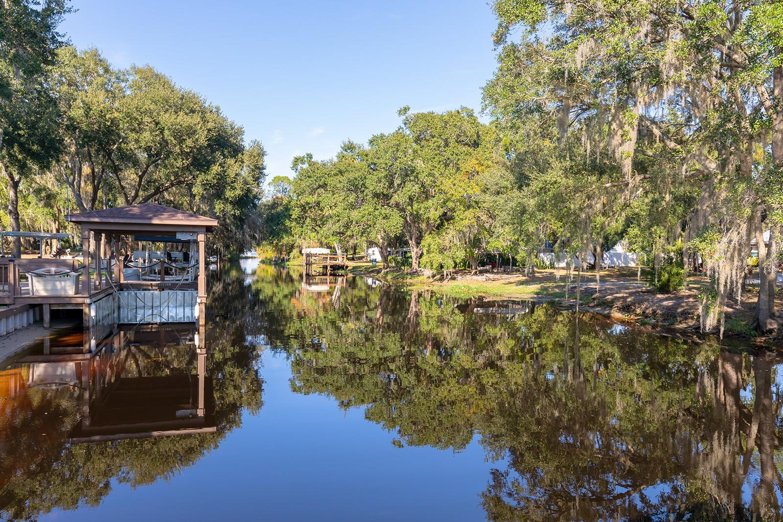 Image 36 of 46 For 11021 Versailles Boulevard