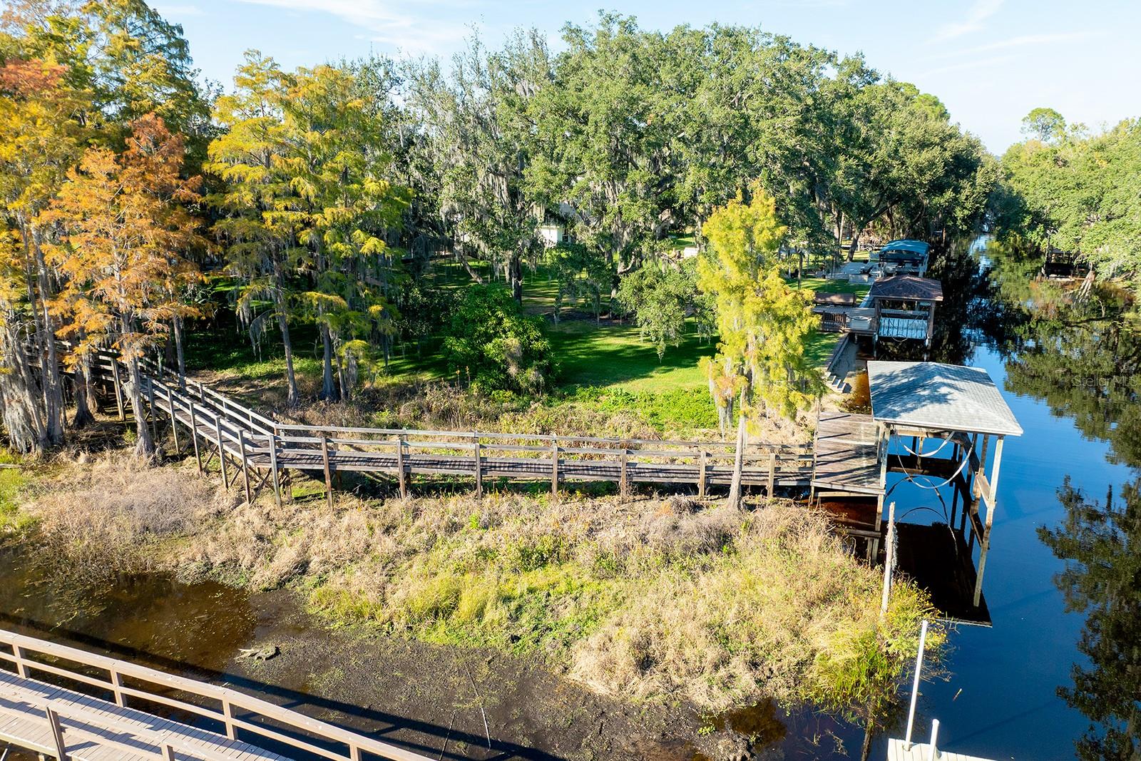 Image 37 of 46 For 11021 Versailles Boulevard