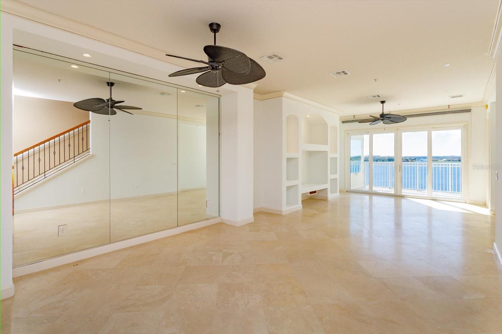 Image 12 of 31 For 8761 The Esplanade  31