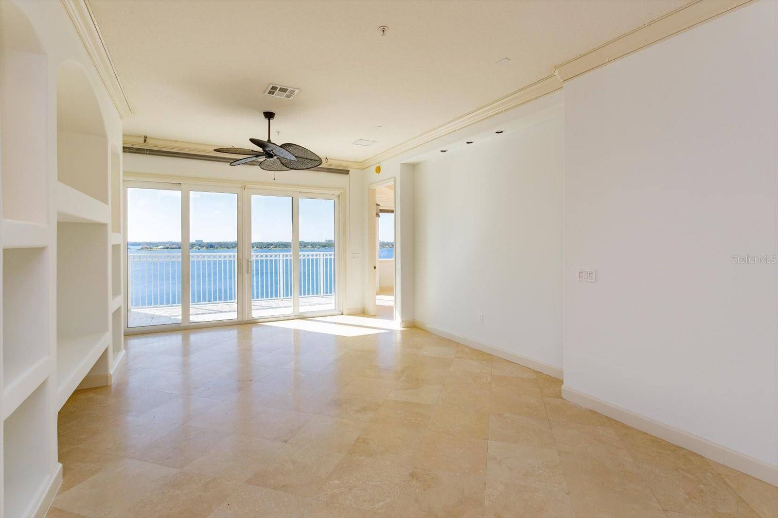 Image 14 of 31 For 8761 The Esplanade  31