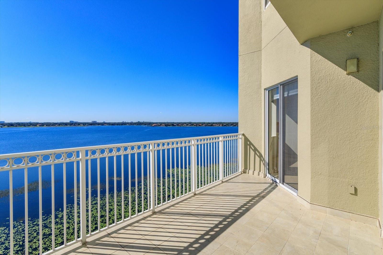 Image 17 of 31 For 8761 The Esplanade  31