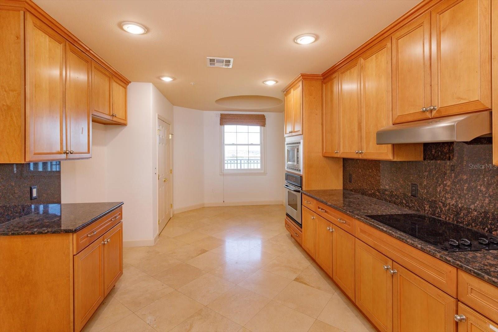 Image 8 of 31 For 8761 The Esplanade  31