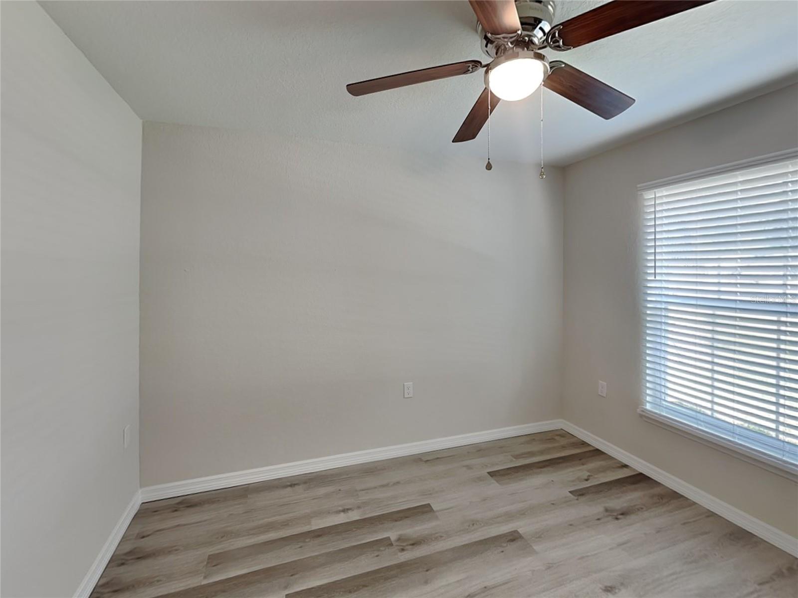 Image 15 of 21 For 27 Pine Circle