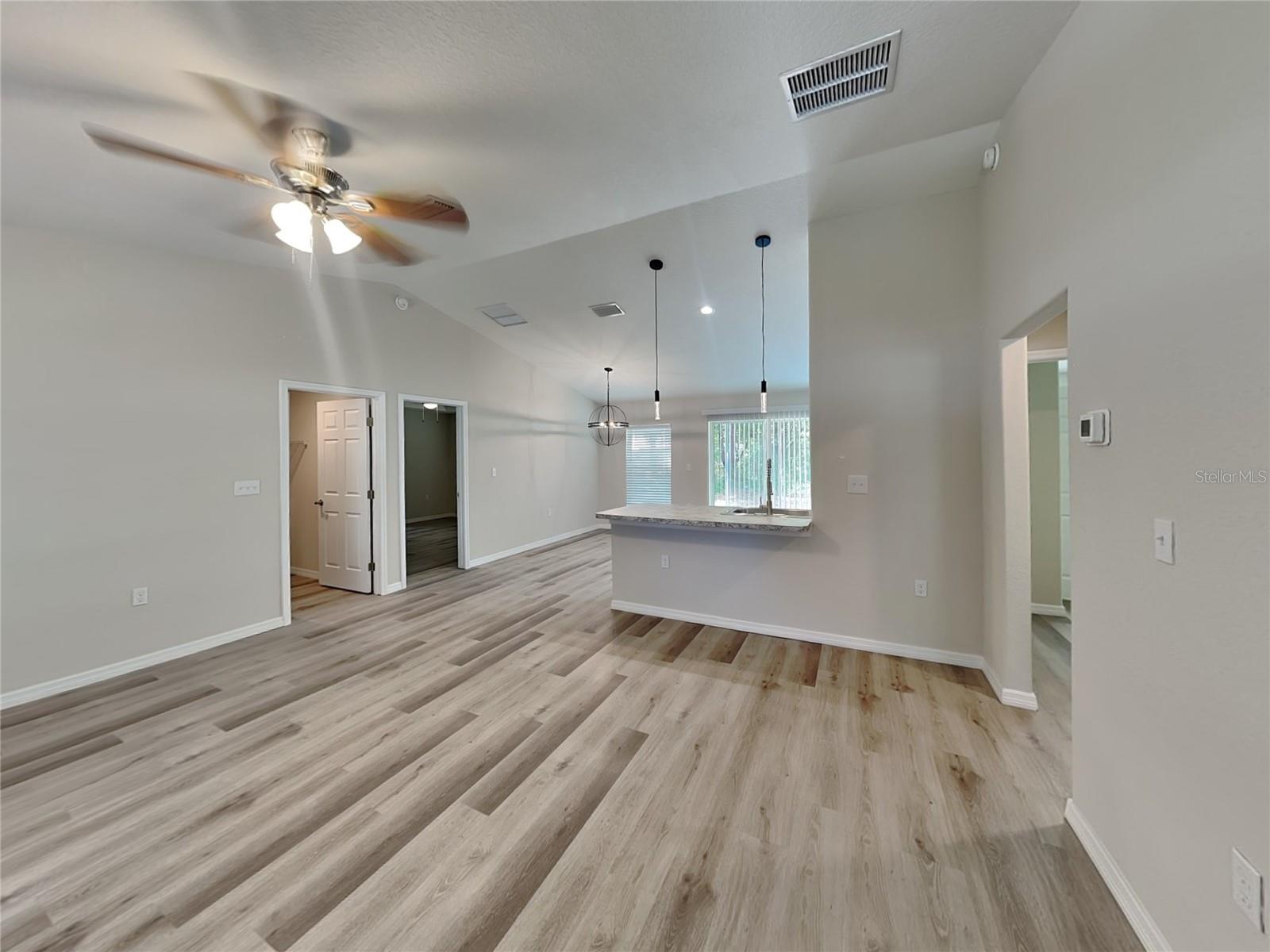 Image 5 of 21 For 27 Pine Circle