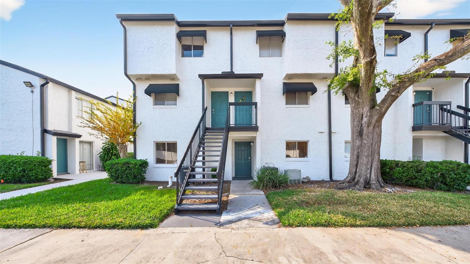 Image 2 of 35 For 4223 Semoran Blvd  1