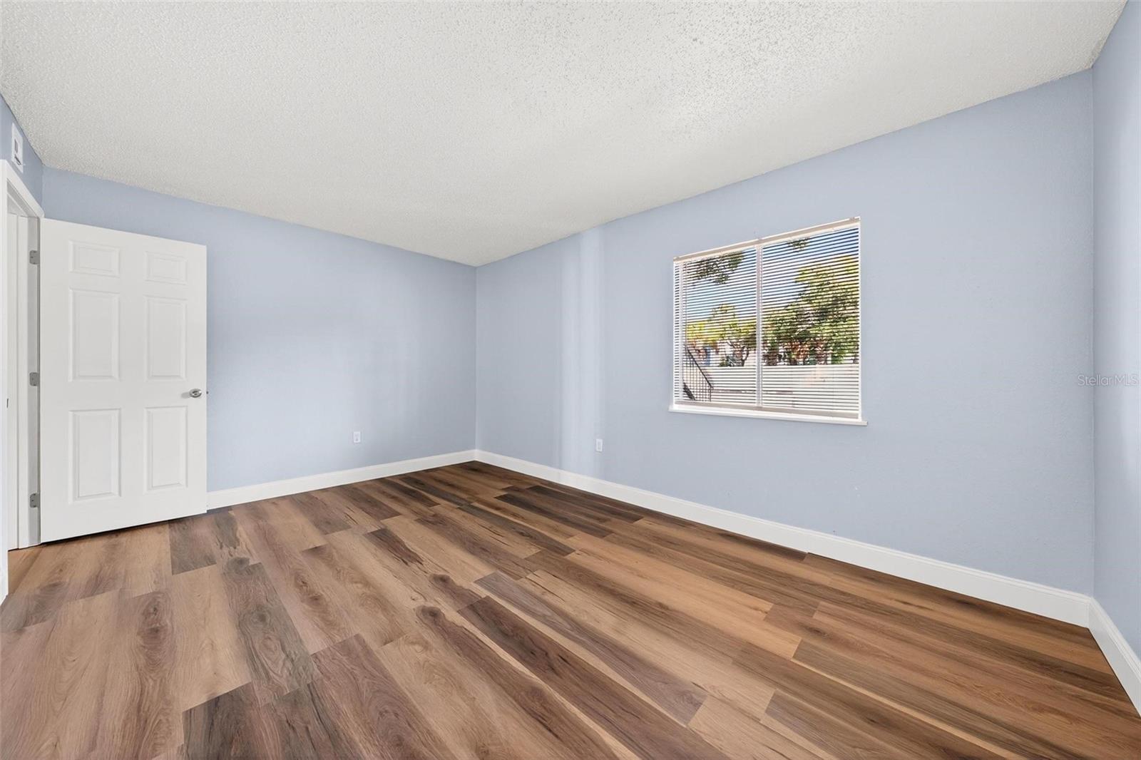 Image 20 of 35 For 4223 Semoran Blvd  1