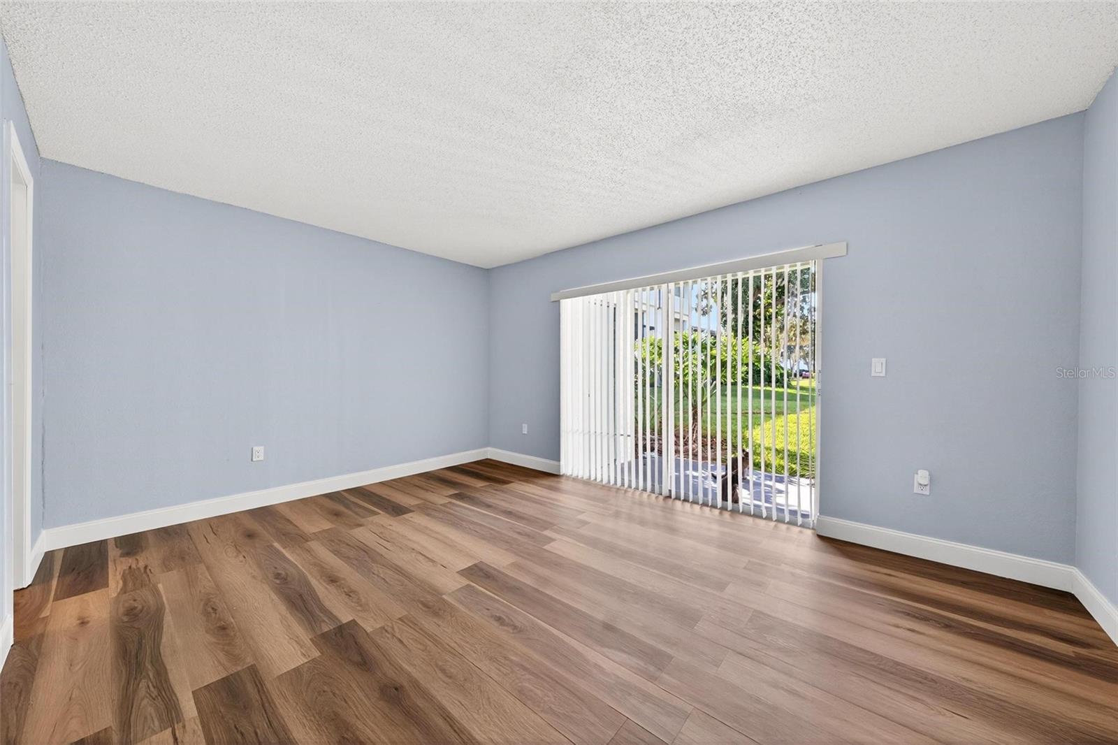 Image 24 of 35 For 4223 Semoran Blvd  1