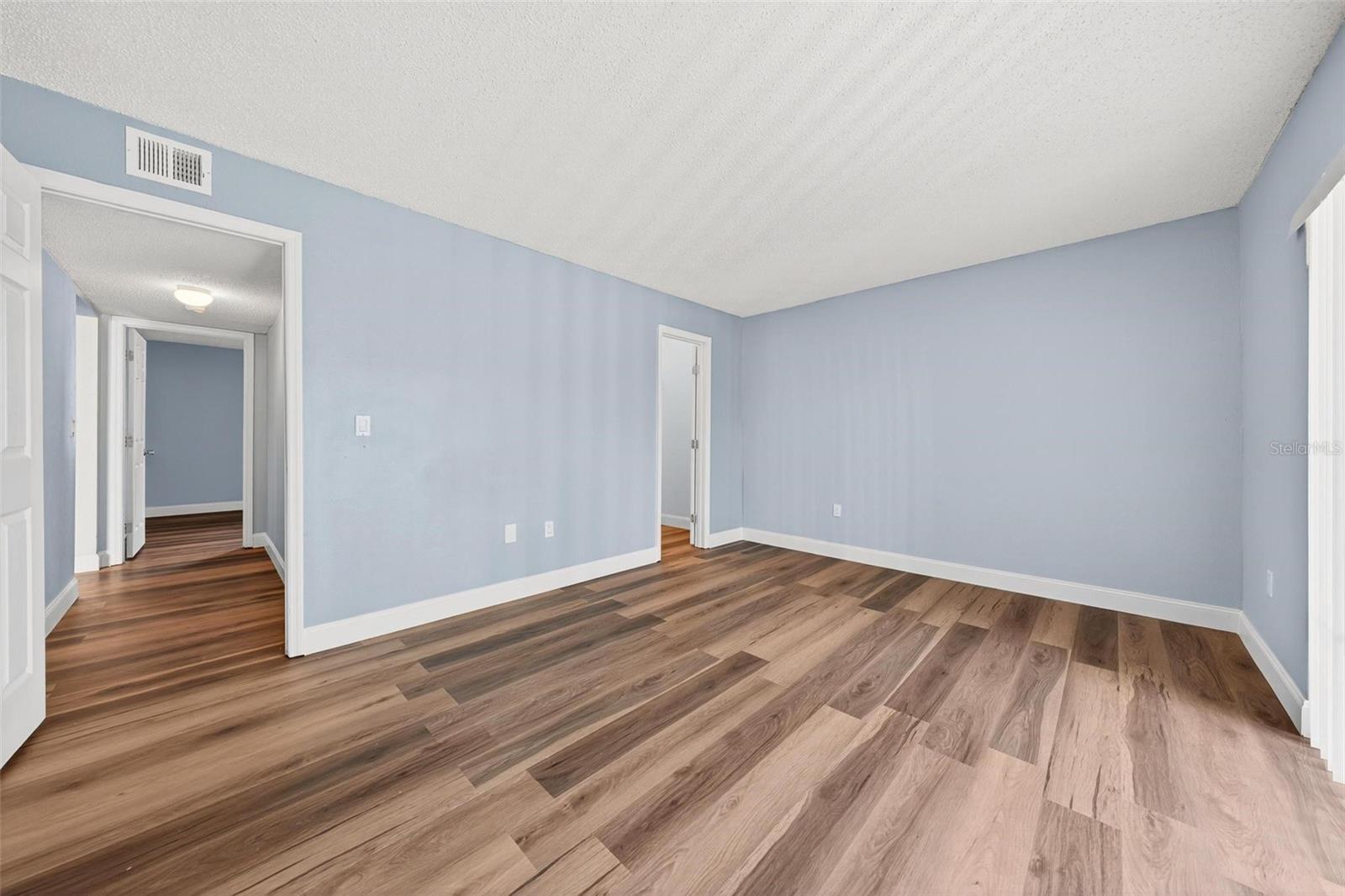 Image 25 of 35 For 4223 Semoran Blvd  1