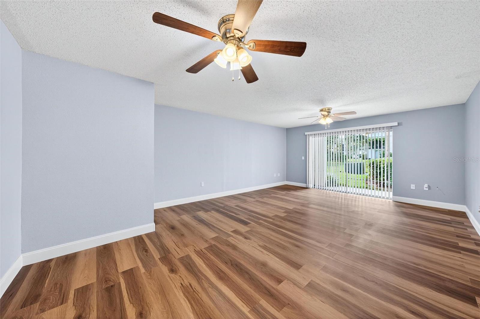 Image 5 of 35 For 4223 Semoran Blvd  1