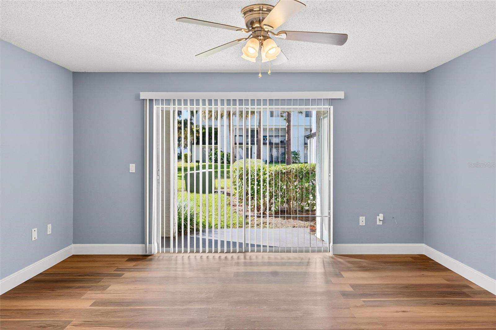 Image 8 of 35 For 4223 Semoran Blvd  1