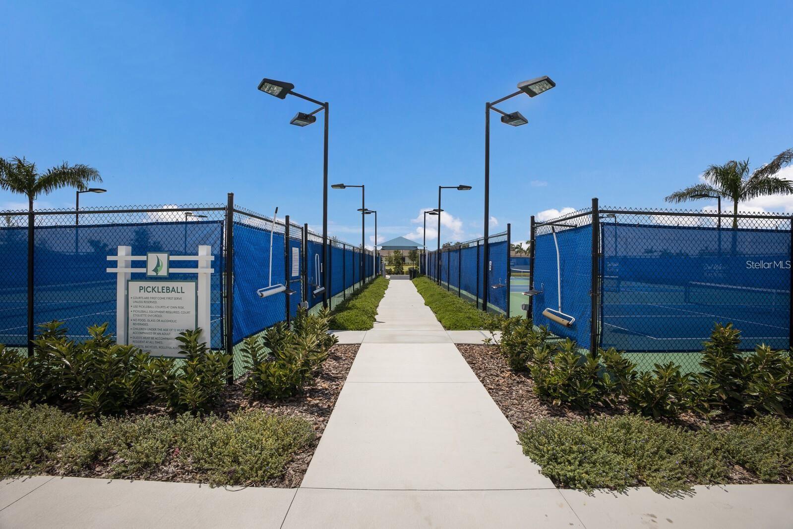 Image 46 of 51 For 10237 Coastal Shores Drive