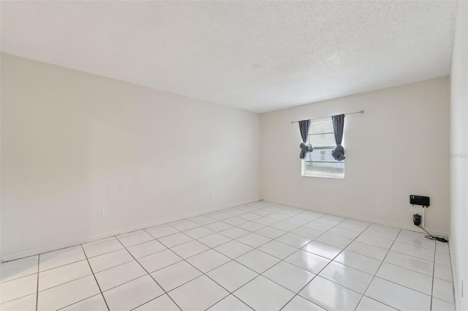 Image 13 of 18 For 9122 Tudor Drive M102