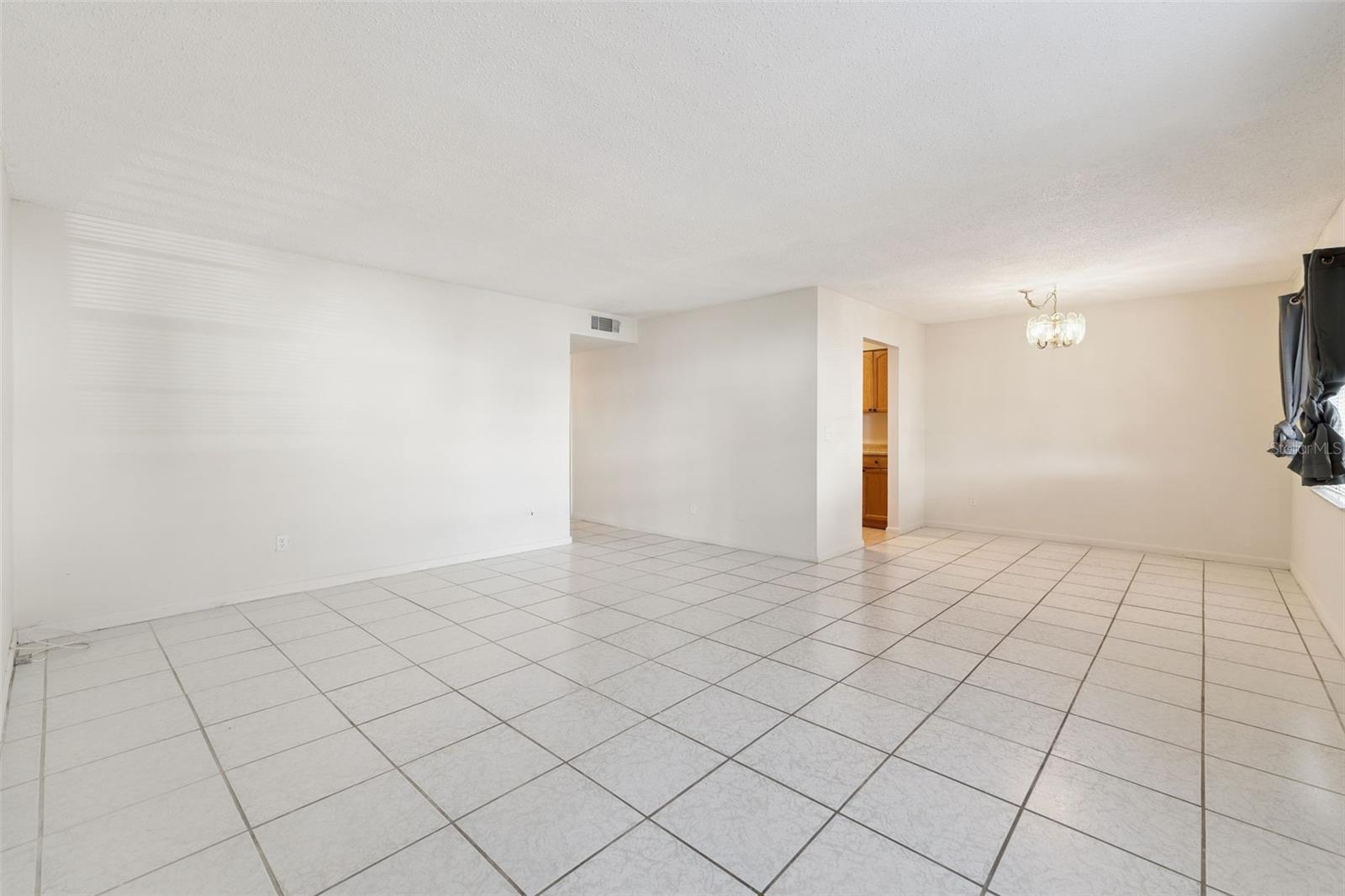 Image 6 of 18 For 9122 Tudor Drive M102