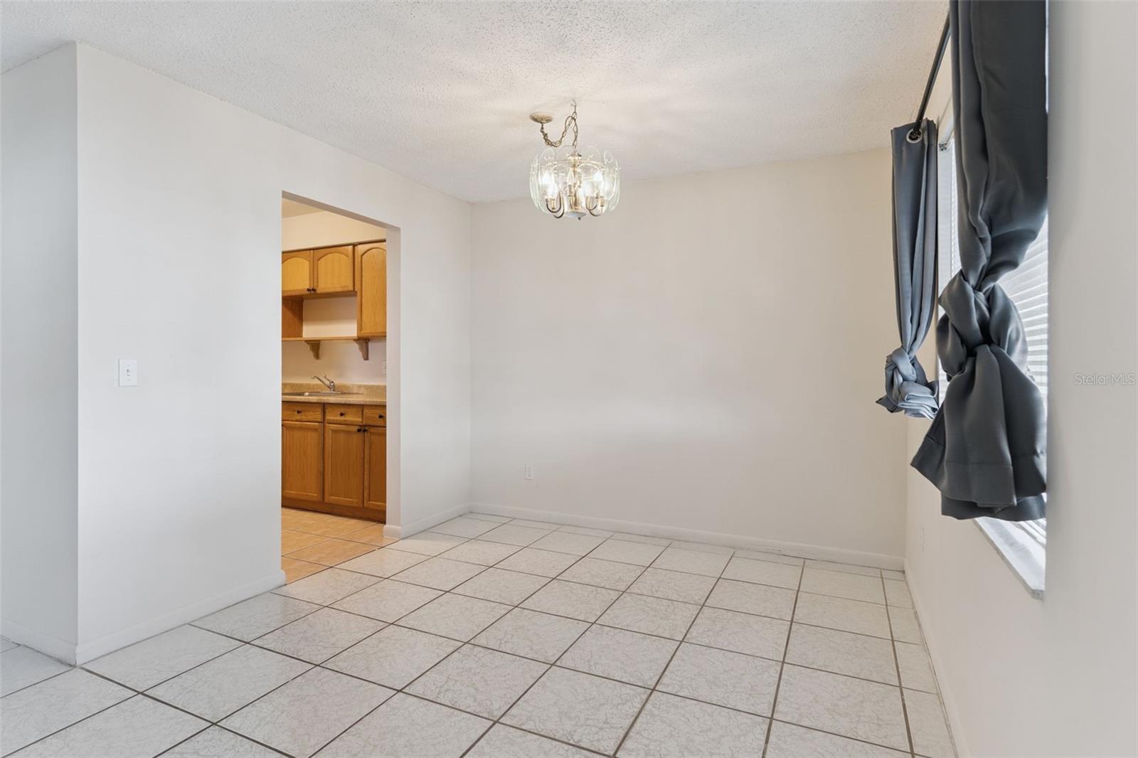 Image 7 of 18 For 9122 Tudor Drive M102