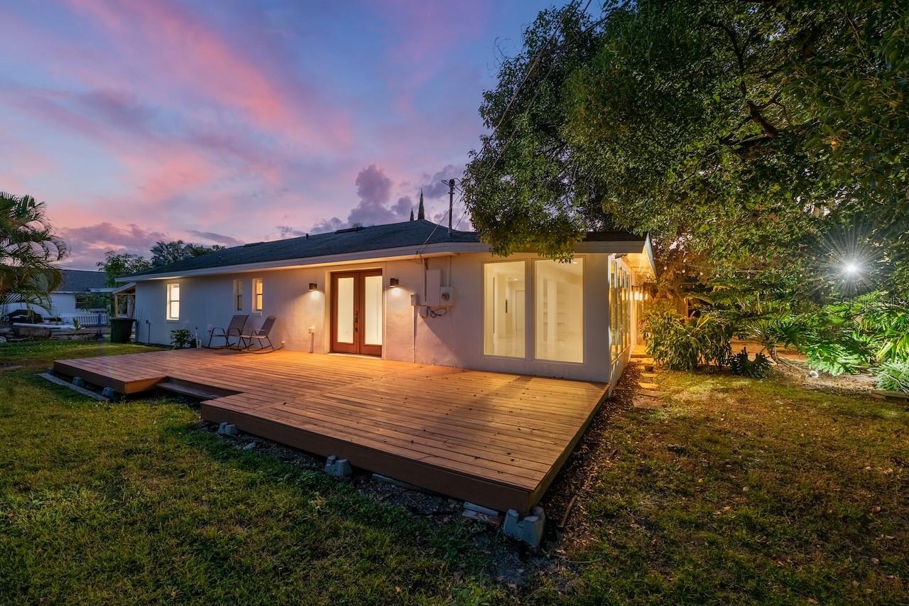 Image 11 of 42 For 5017 Pelleport Avenue