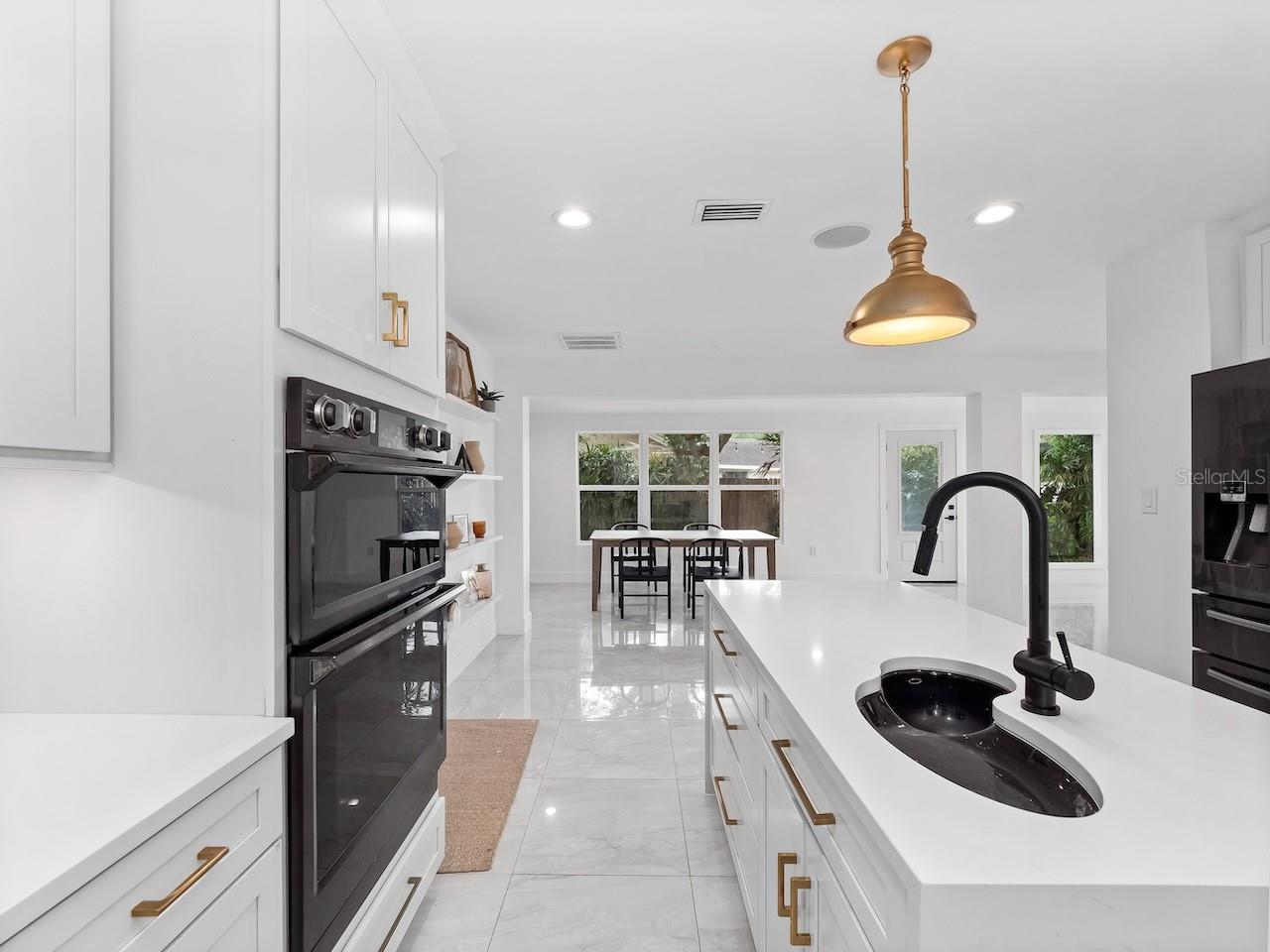 Image 25 of 42 For 5017 Pelleport Avenue