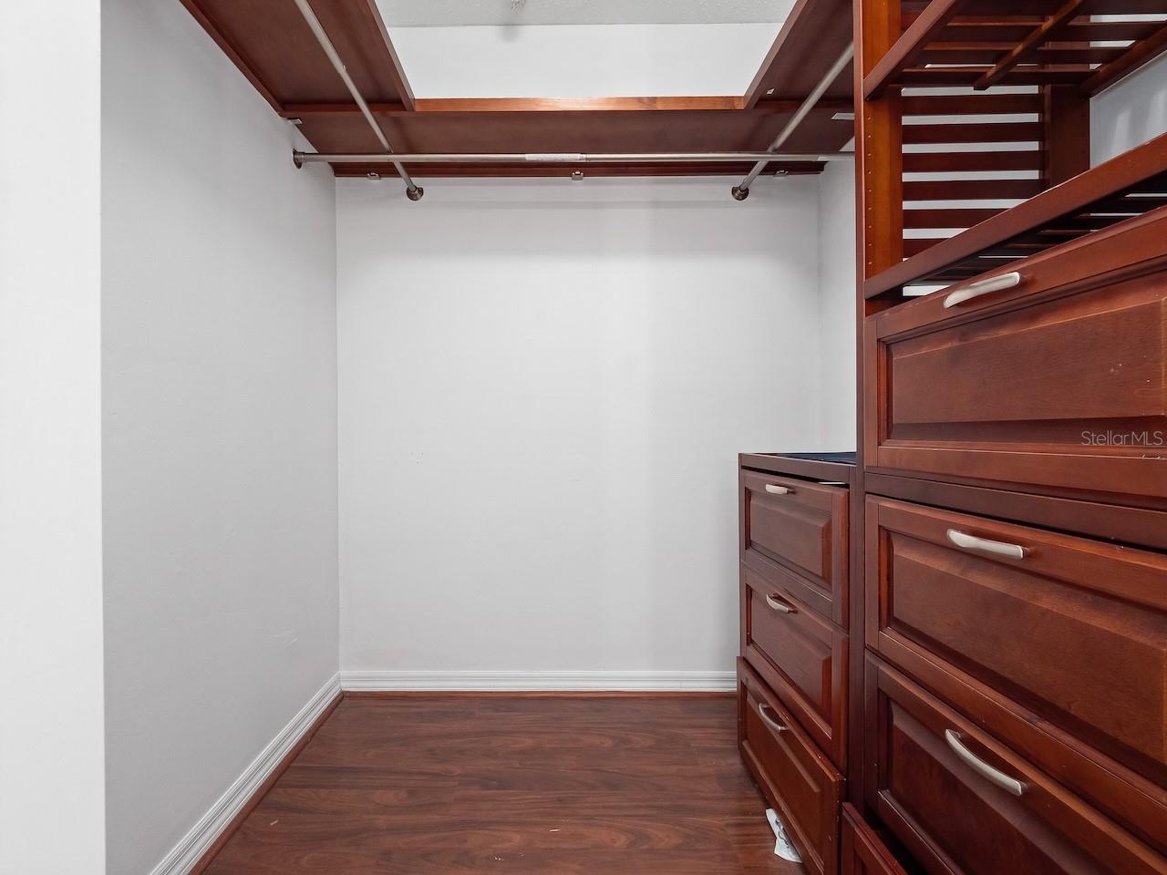 Image 31 of 42 For 5017 Pelleport Avenue