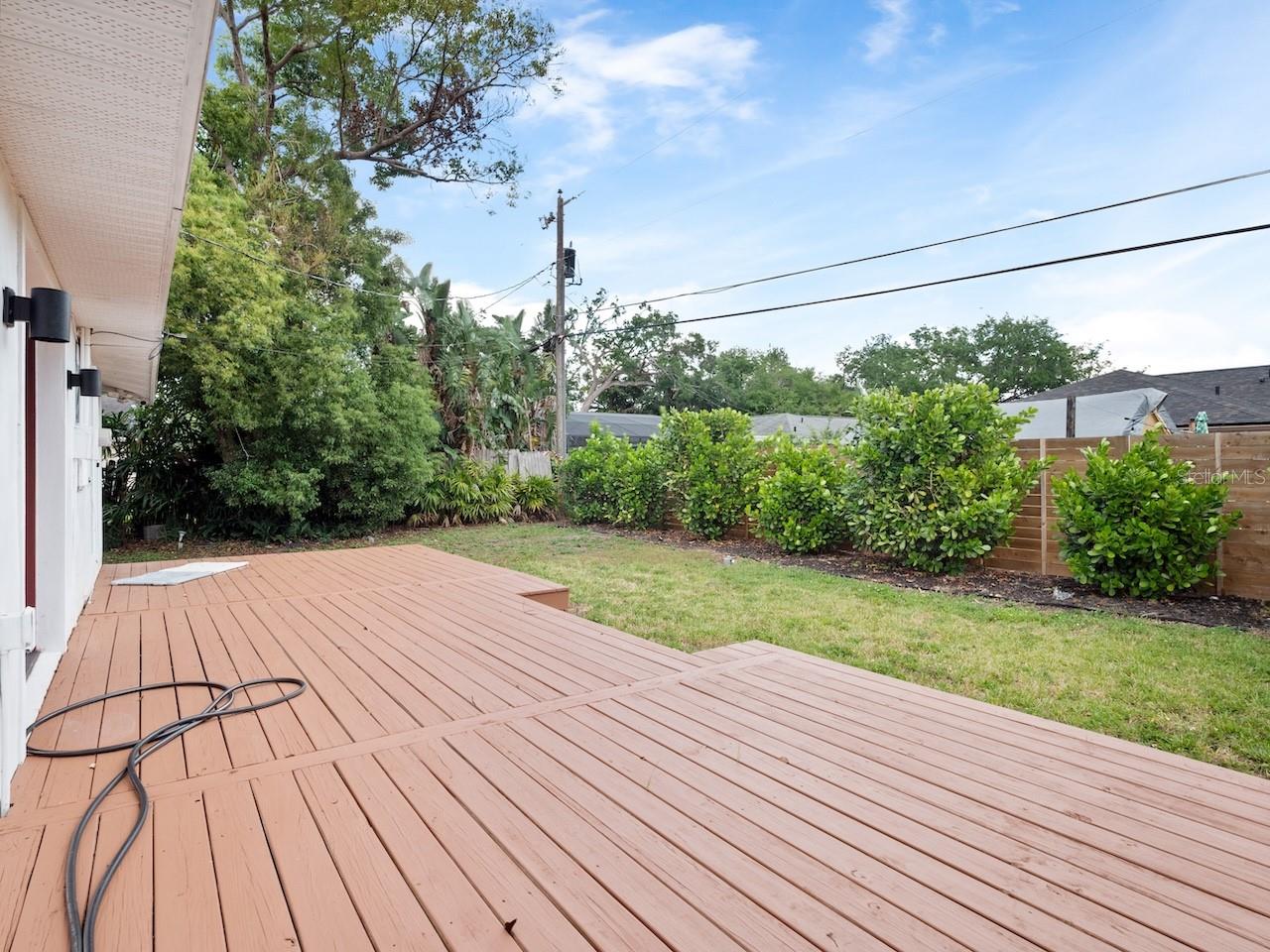 Image 35 of 42 For 5017 Pelleport Avenue