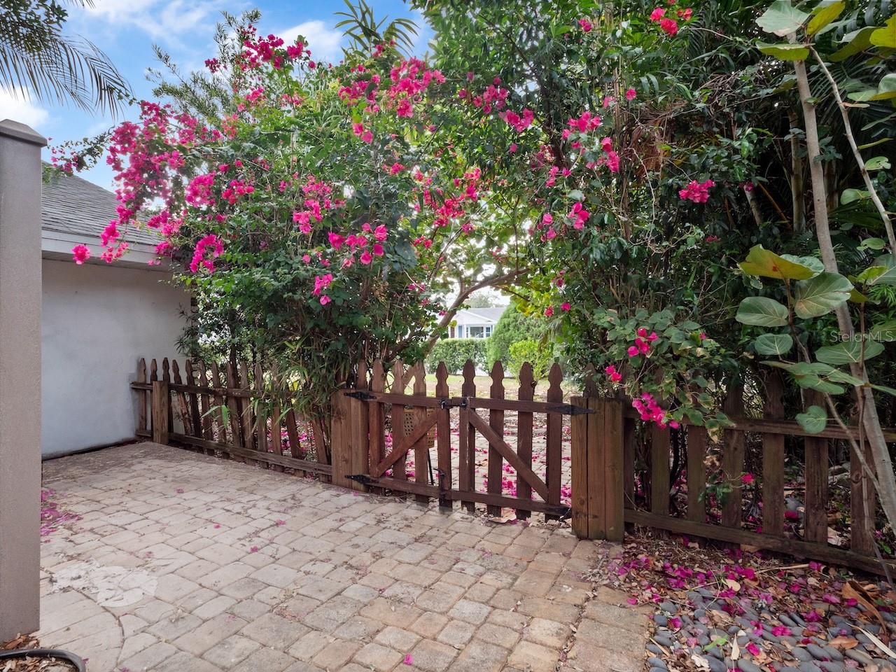 Image 37 of 42 For 5017 Pelleport Avenue