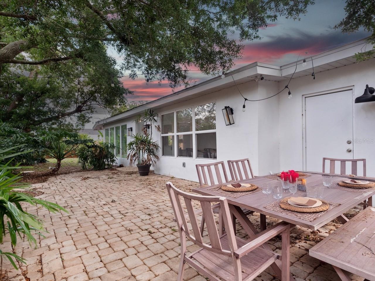 Image 38 of 42 For 5017 Pelleport Avenue