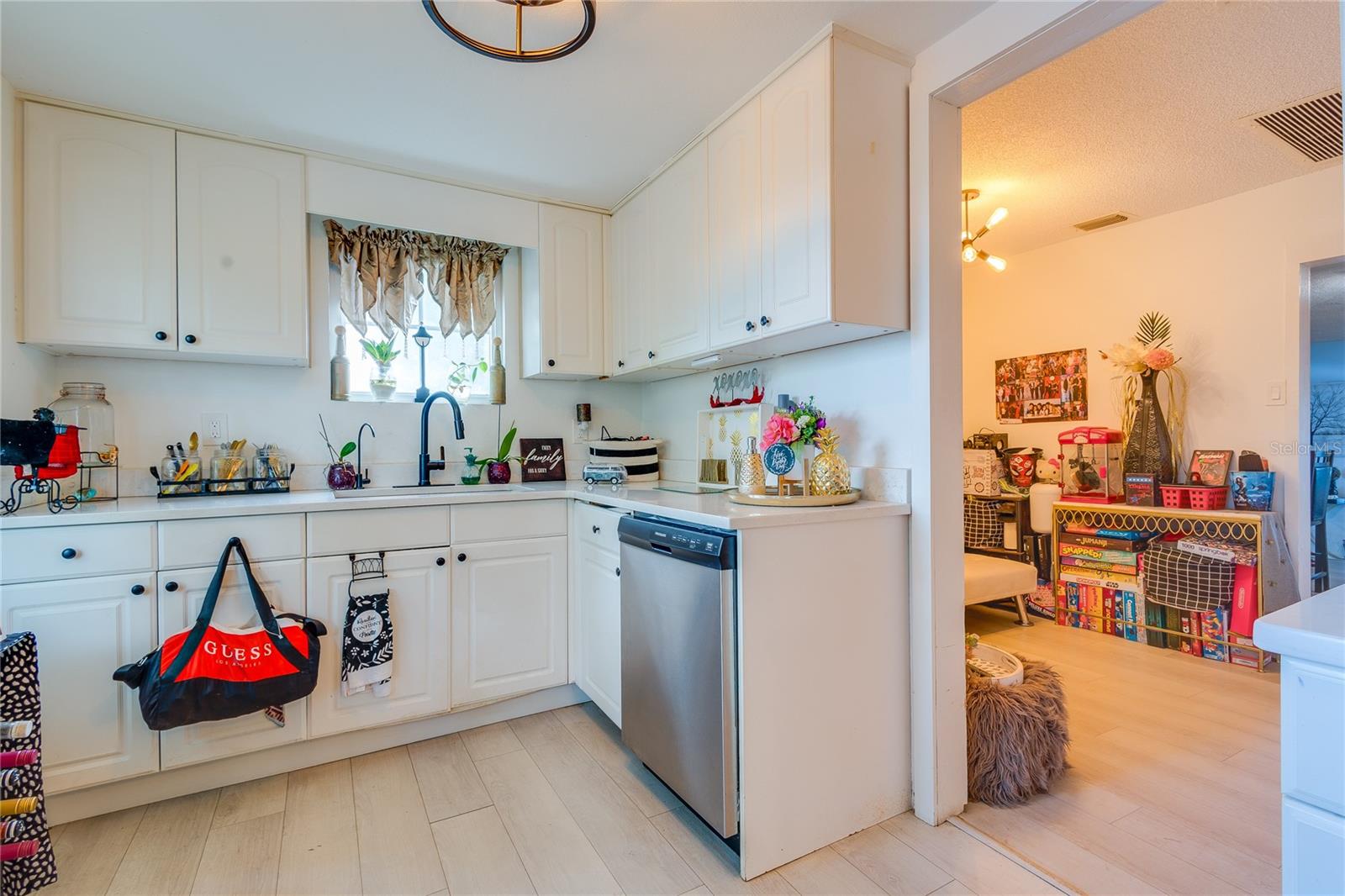 Image 11 of 32 For 6300 Scenic Highway N