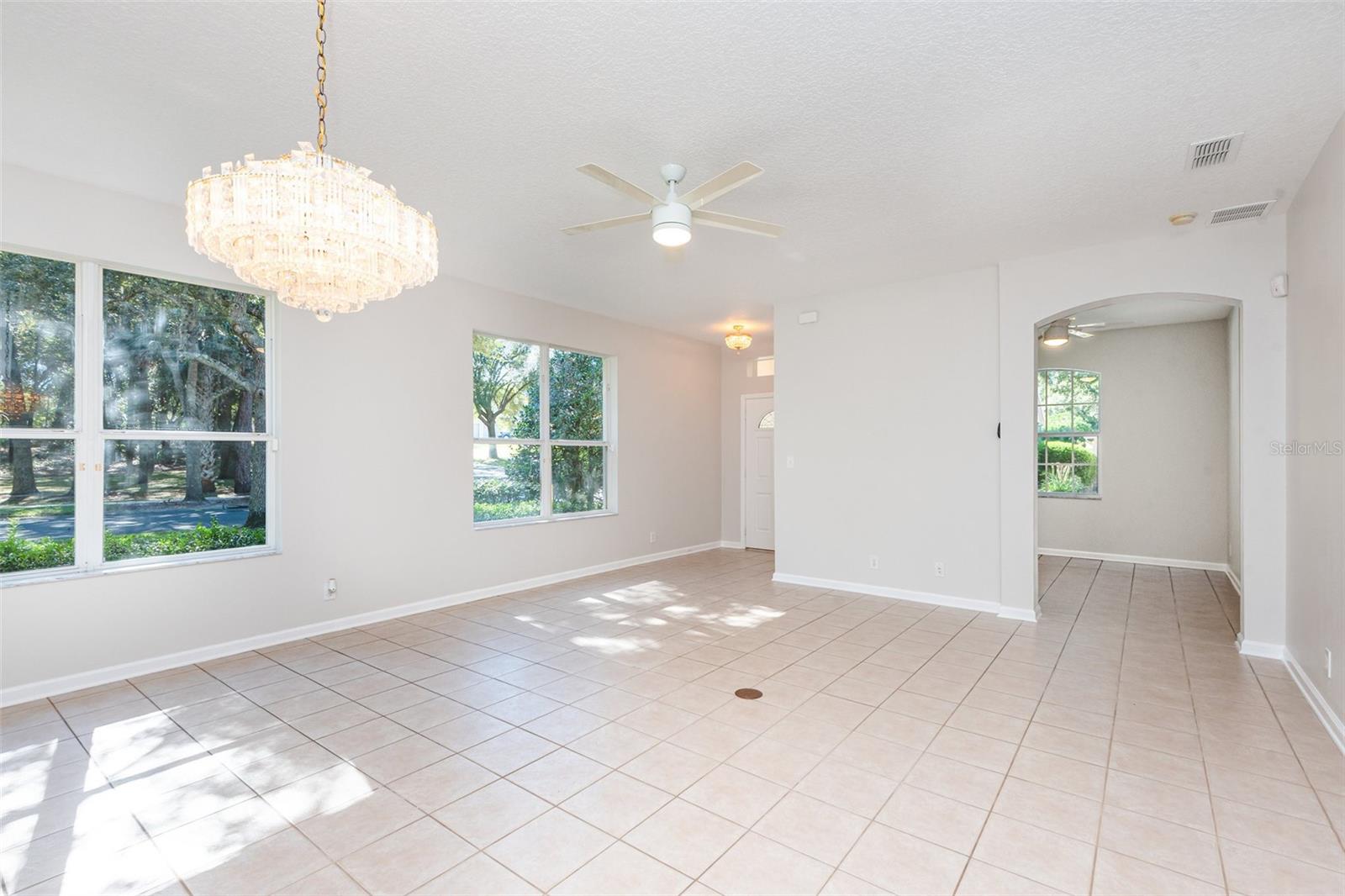 Image 12 of 27 For 409 Ridgeway Boulevard