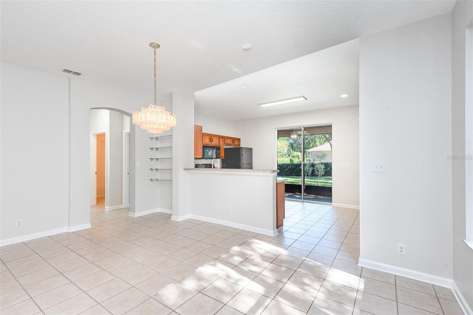 Image 13 of 27 For 409 Ridgeway Boulevard