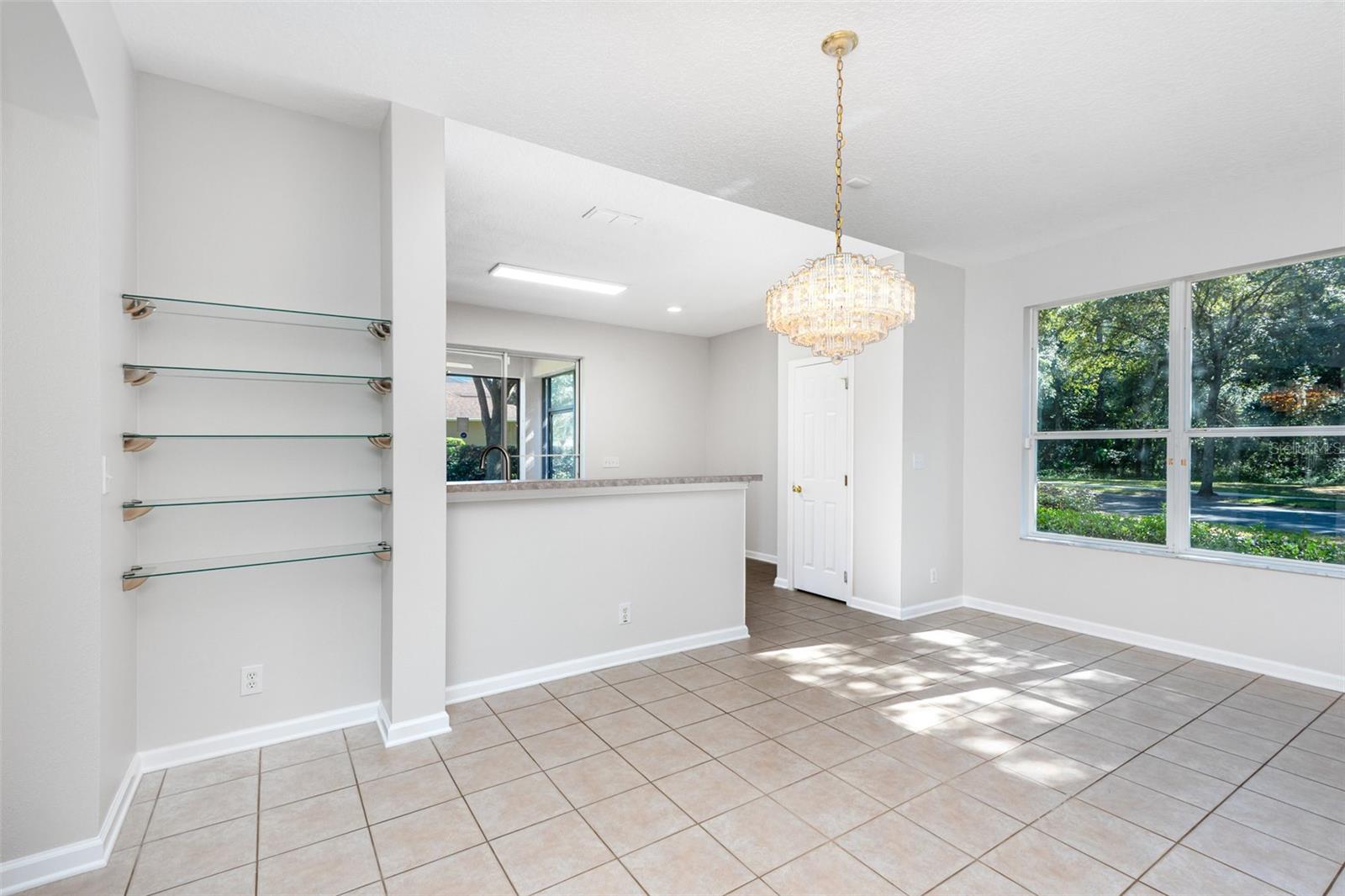 Image 14 of 27 For 409 Ridgeway Boulevard