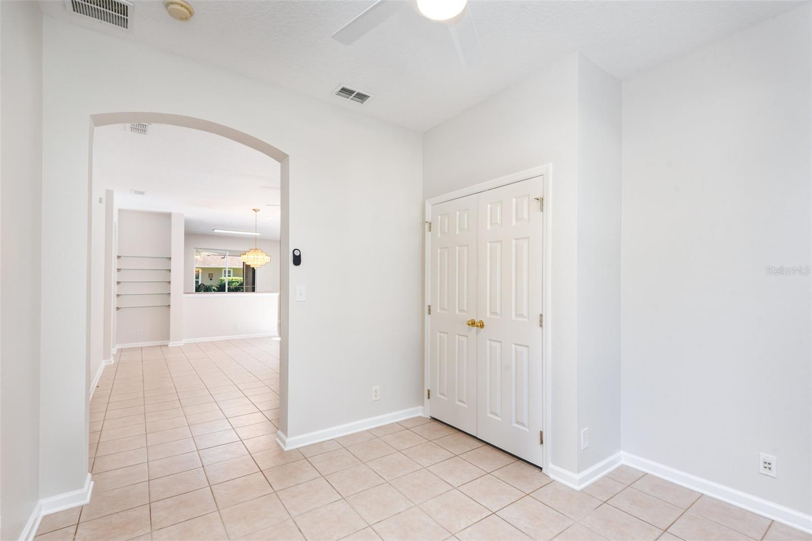 Image 15 of 27 For 409 Ridgeway Boulevard