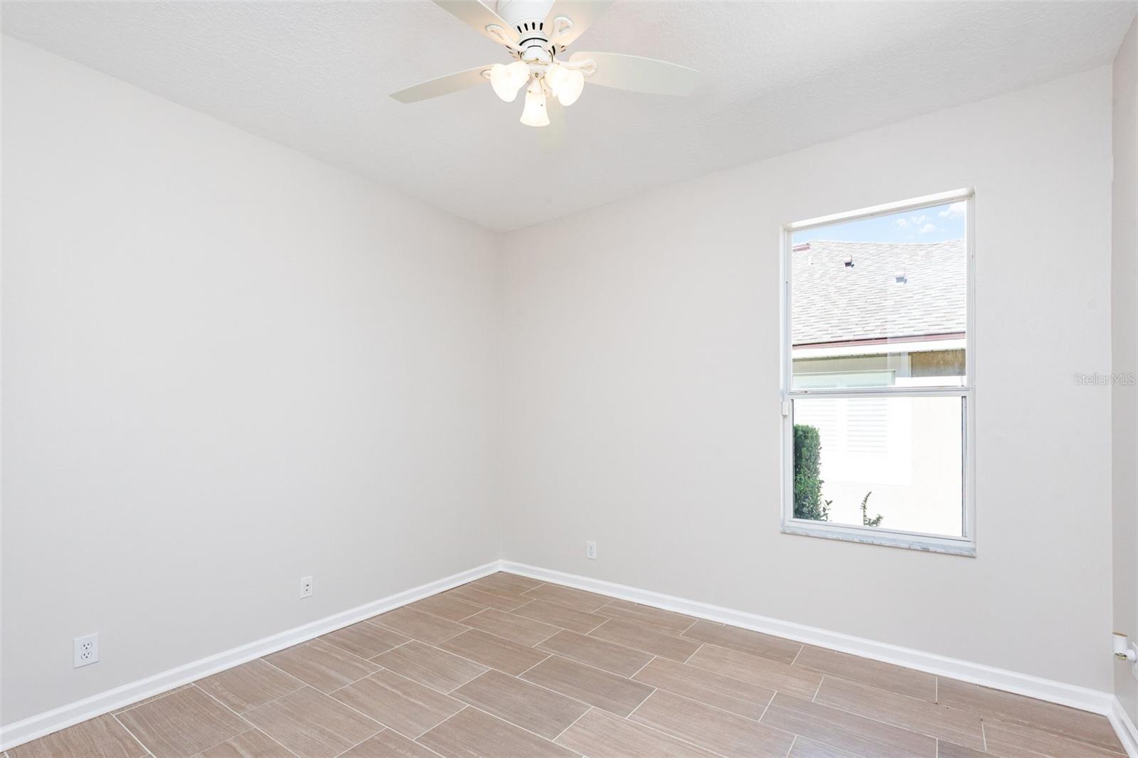 Image 17 of 27 For 409 Ridgeway Boulevard