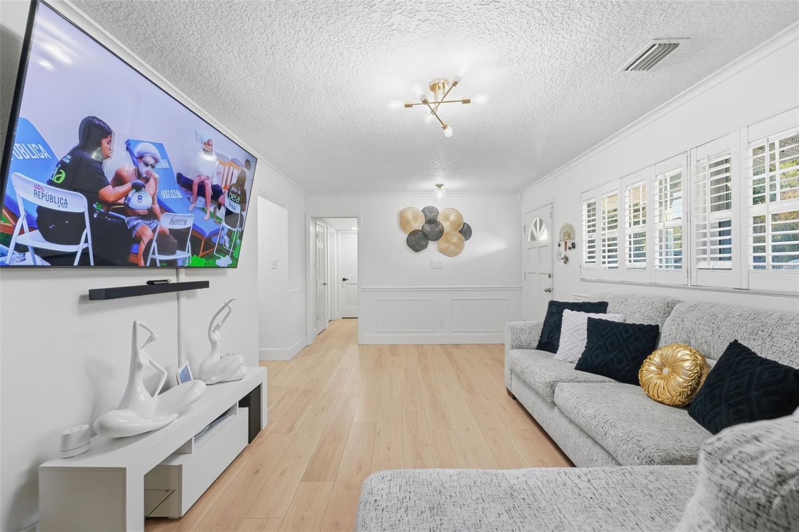 Image 10 of 24 For 4611 Cranston Place