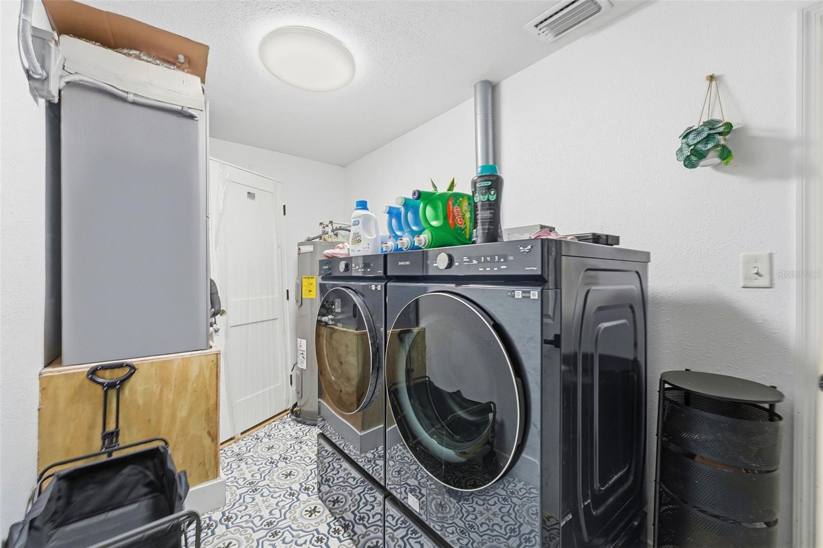 Image 19 of 24 For 4611 Cranston Place