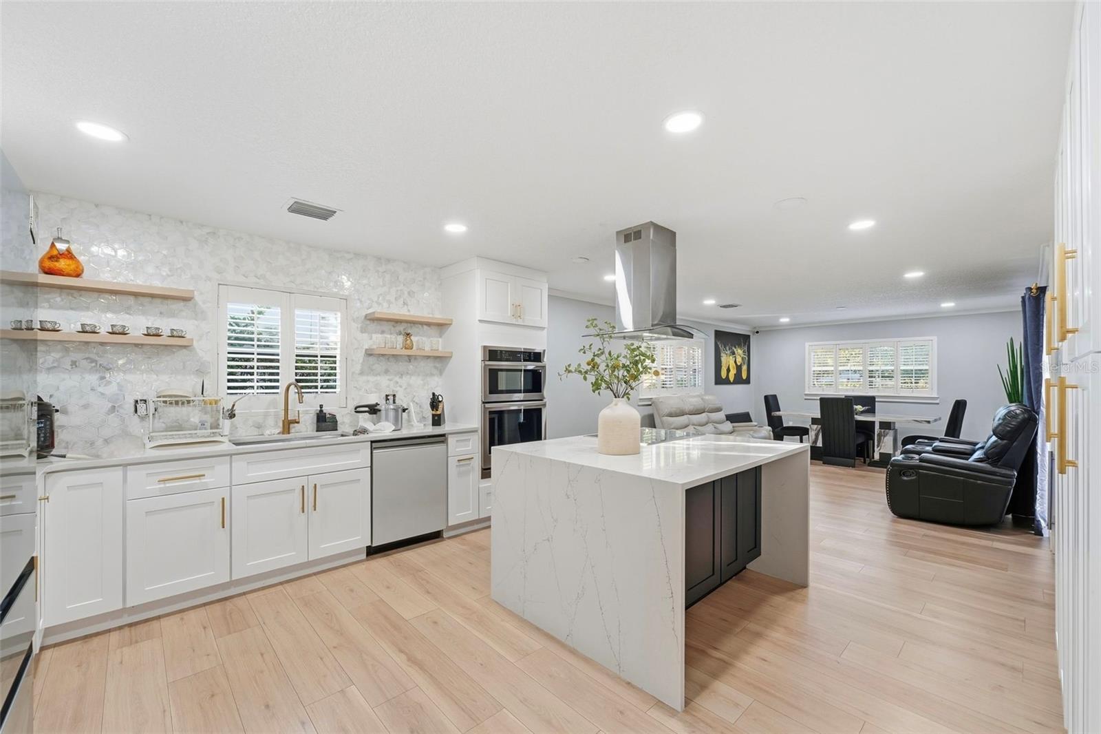 Image 5 of 24 For 4611 Cranston Place