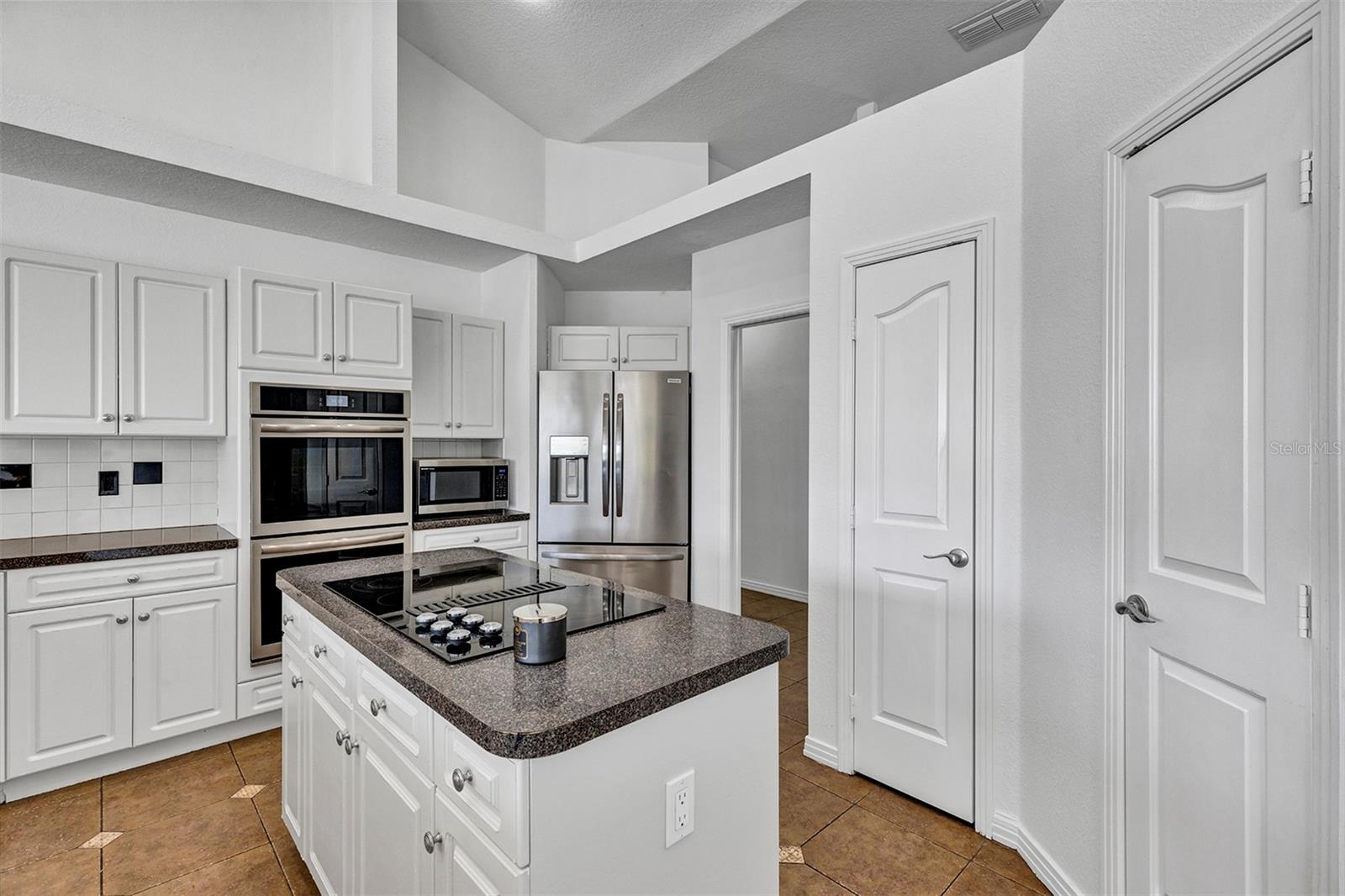 Image 23 of 76 For 3728 Hunters Isle Drive