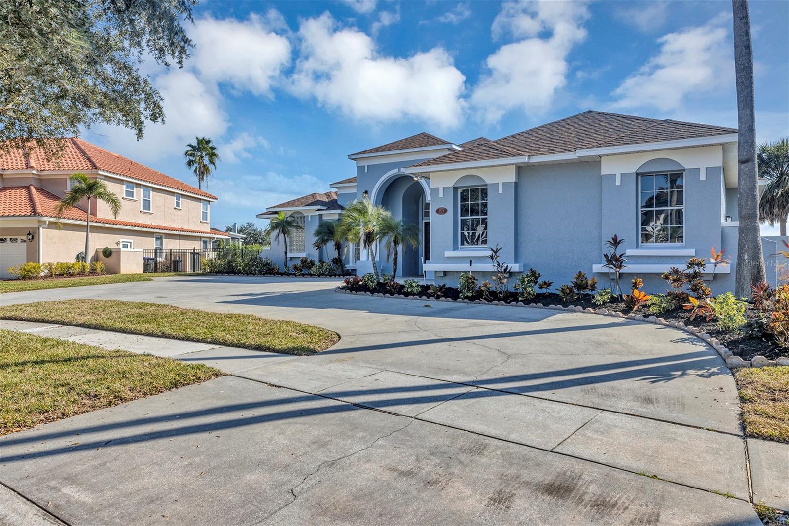 Image 3 of 76 For 3728 Hunters Isle Drive